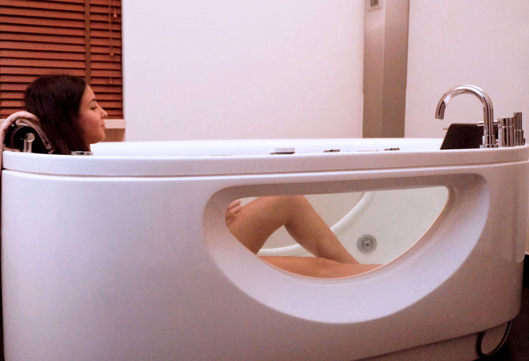 1 Banho Duplo Aromático (20') & 2 Massagens Relaxantes (25')